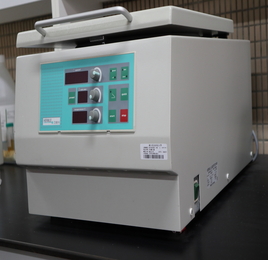 桌上型冷凍離心機3